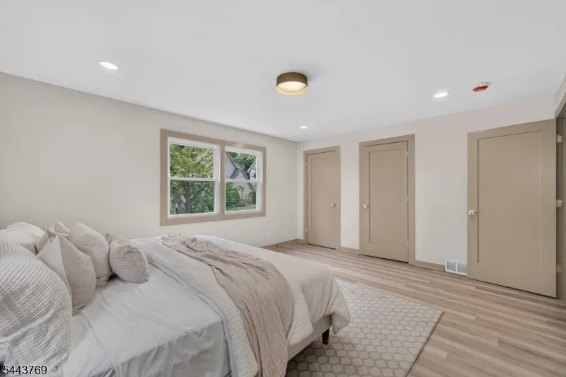 15 Elberta Rd Maplewood, NJ 07040