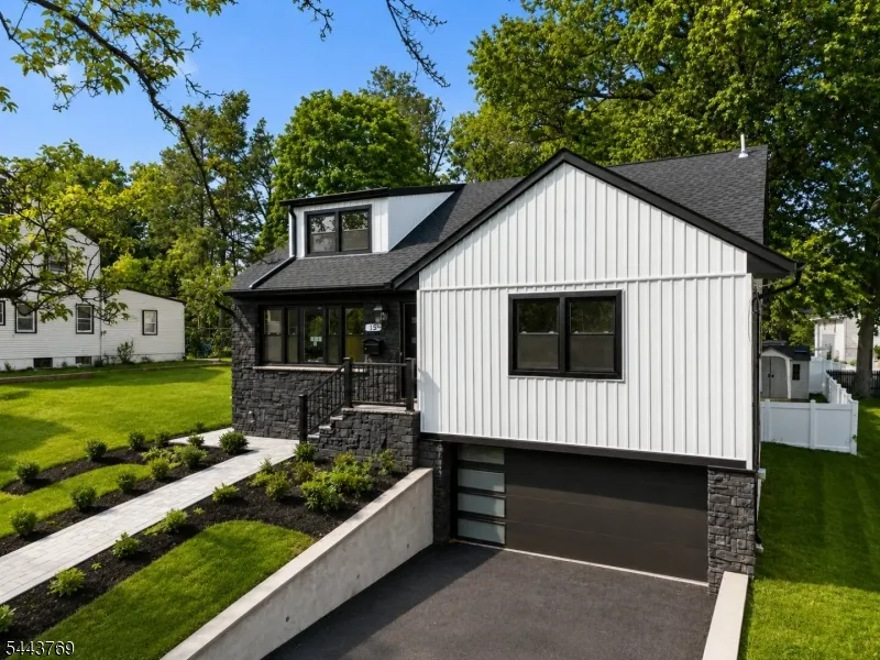 15 Elberta Rd Maplewood, NJ 07040