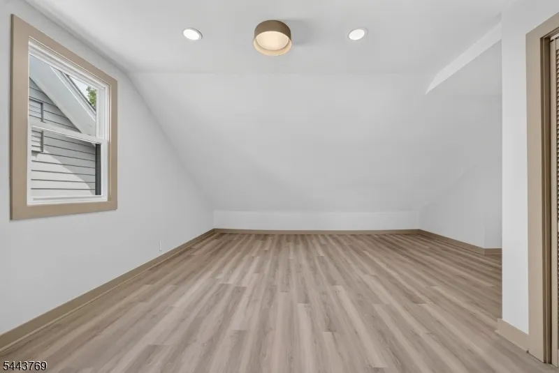 15 Elberta Rd Maplewood, NJ 07040