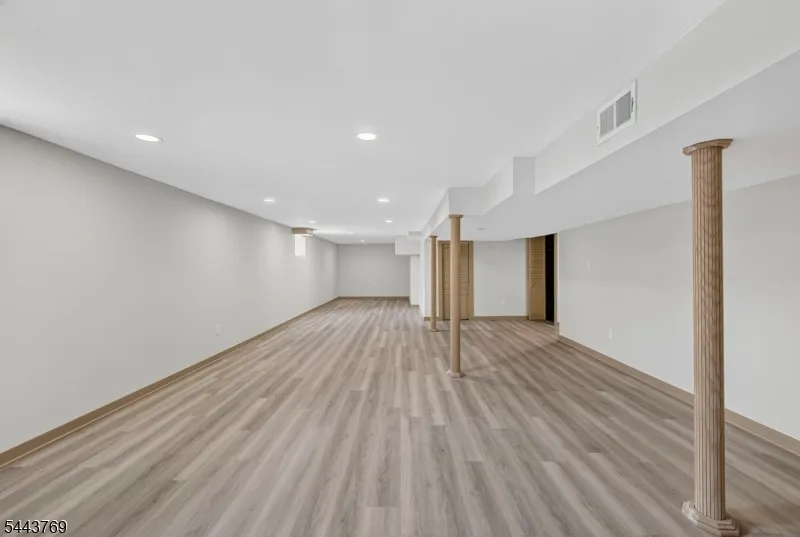 15 Elberta Rd Maplewood, NJ 07040