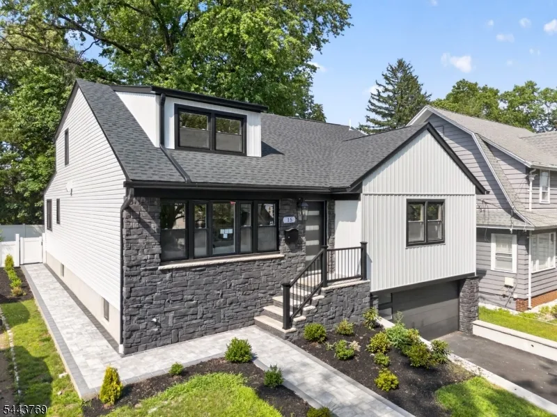 15 Elberta Rd Maplewood, NJ 07040