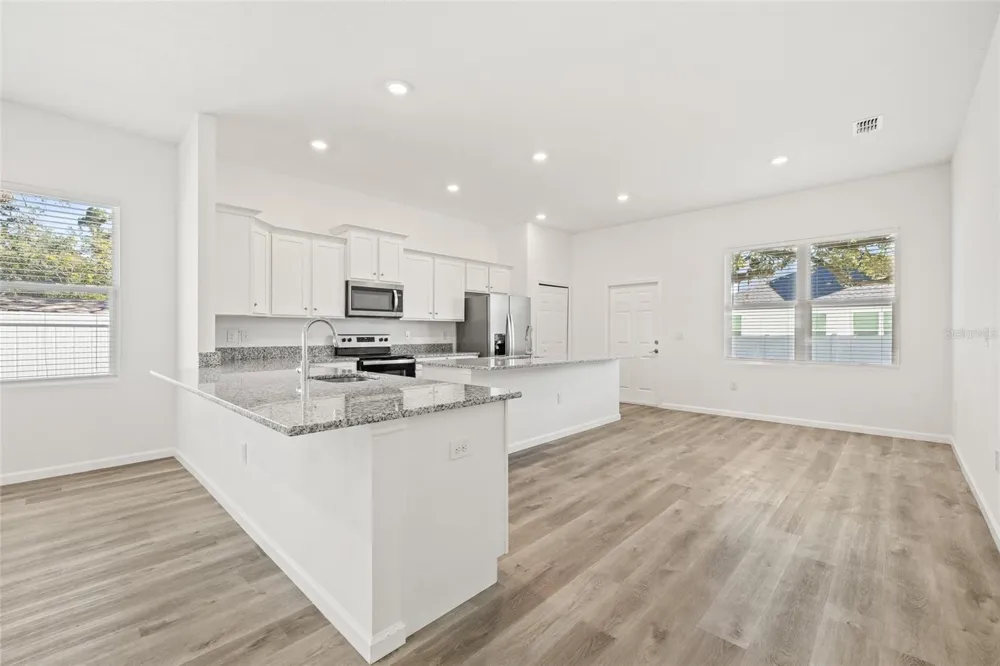 3005 E 17TH AVENUE Tampa, FL 33605