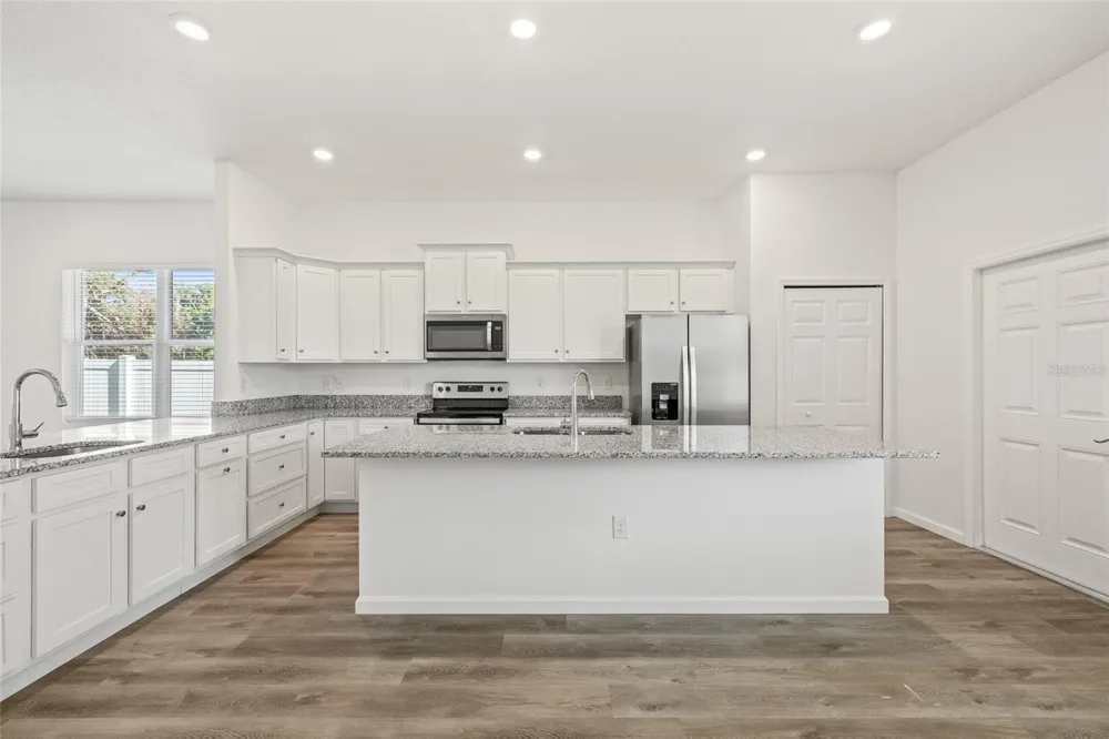 3005 E 17TH AVENUE Tampa, FL 33605