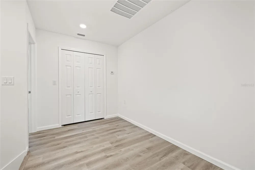 3005 E 17TH AVENUE Tampa, FL 33605