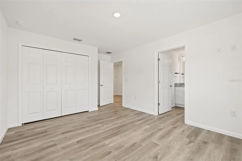 3005 E 17TH AVENUE Tampa, FL 33605