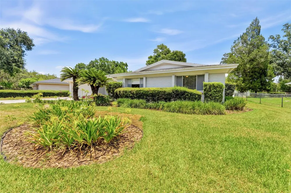 10603 ORANGE GROVE DRIVE Tampa, FL 33618