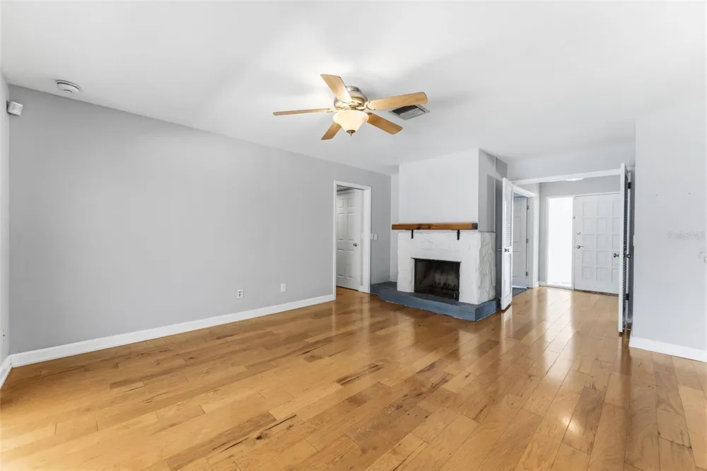 10603 ORANGE GROVE DRIVE Tampa, FL 33618