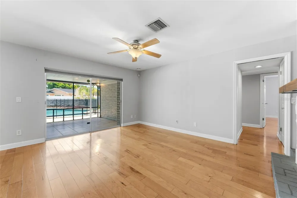 10603 ORANGE GROVE DRIVE Tampa, FL 33618