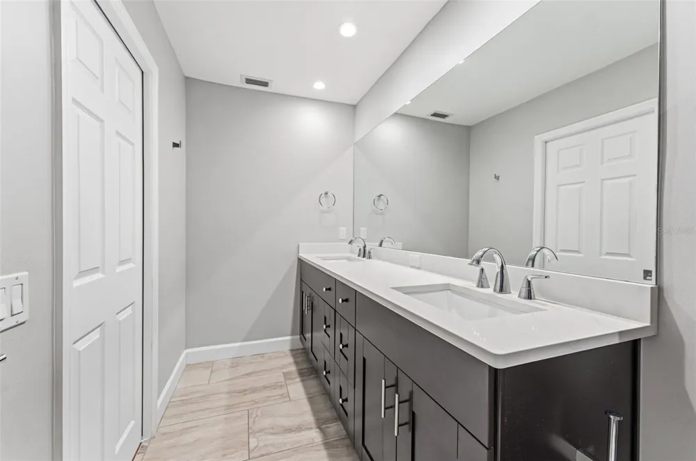 10603 ORANGE GROVE DRIVE Tampa, FL 33618