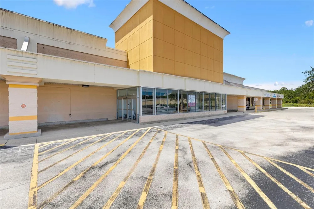 440 W GULF ATLANTIC HIGHWAY Wildwood, FL 34785