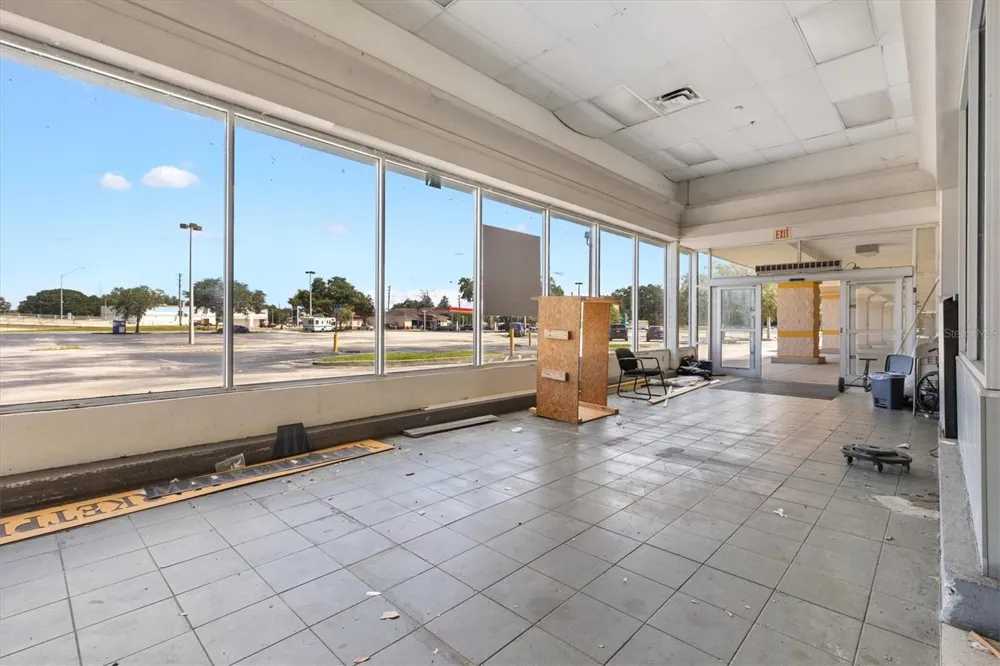 440 W GULF ATLANTIC HIGHWAY Wildwood, FL 34785