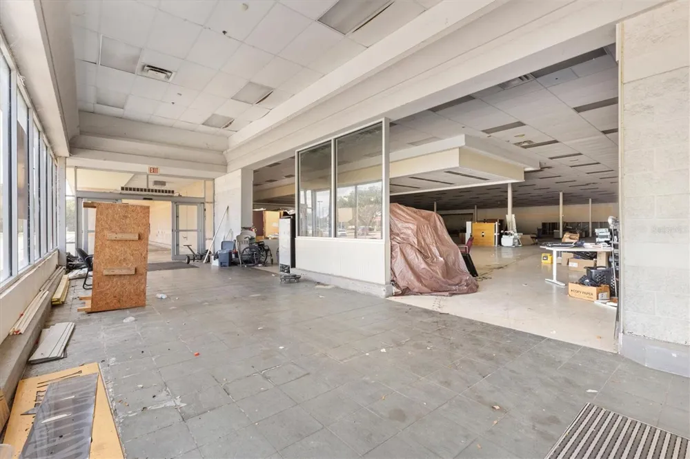 440 W GULF ATLANTIC HIGHWAY Wildwood, FL 34785