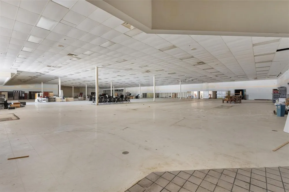 440 W GULF ATLANTIC HIGHWAY Wildwood, FL 34785