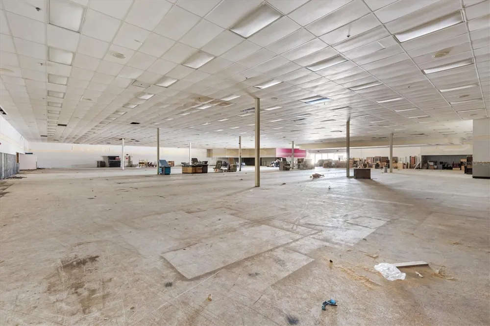 440 W GULF ATLANTIC HIGHWAY Wildwood, FL 34785