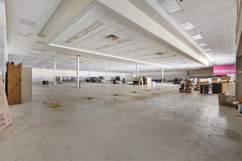 440 W GULF ATLANTIC HIGHWAY Wildwood, FL 34785