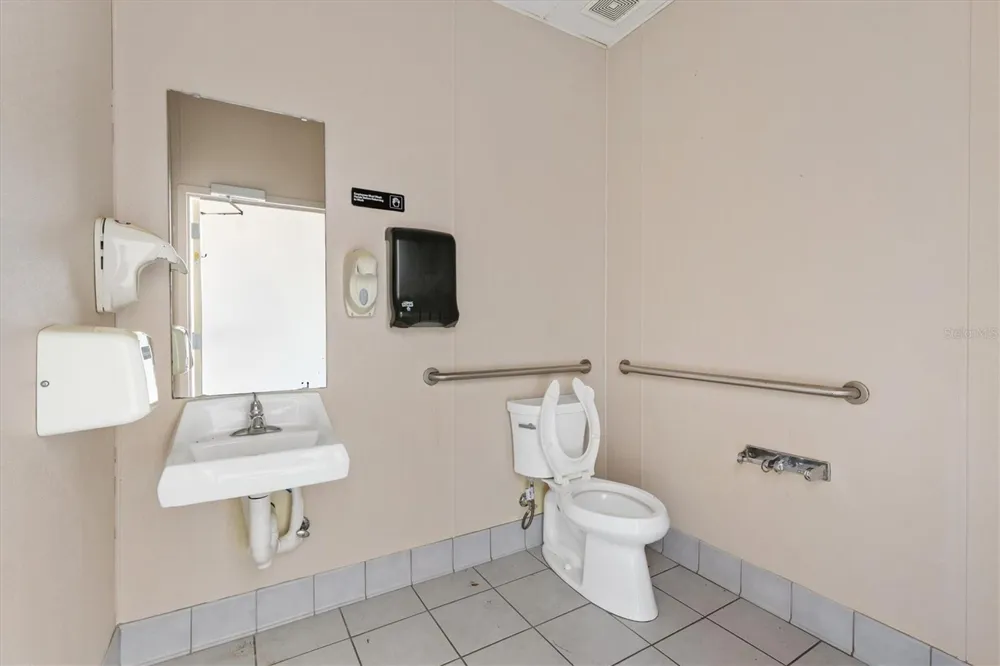 440 W GULF ATLANTIC HIGHWAY Wildwood, FL 34785