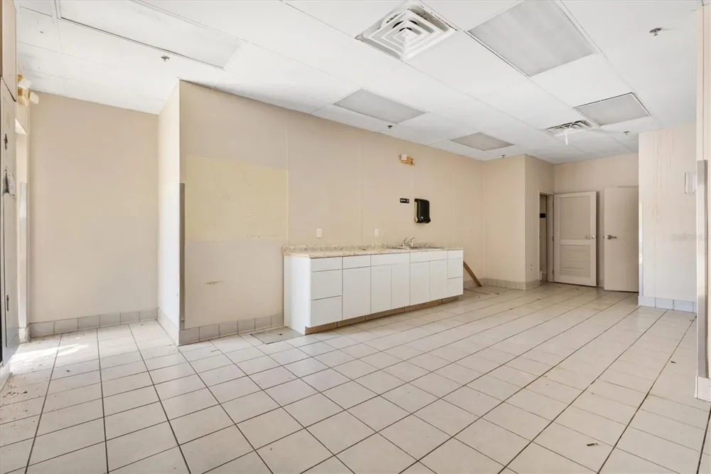 440 W GULF ATLANTIC HIGHWAY Wildwood, FL 34785