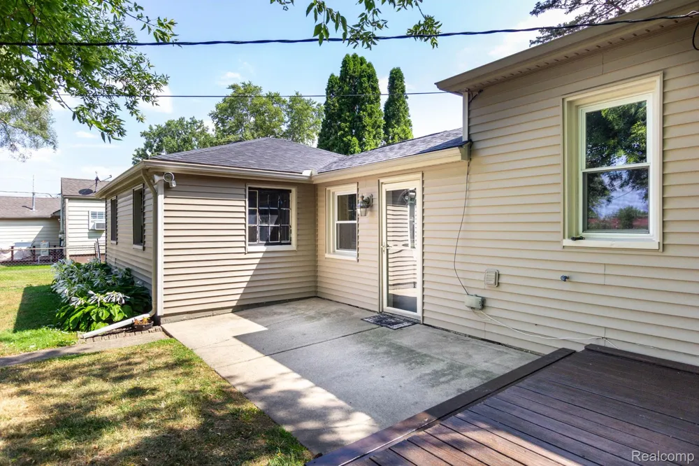 5555 Botsford Avenue Sterling Heights City, MI 48310