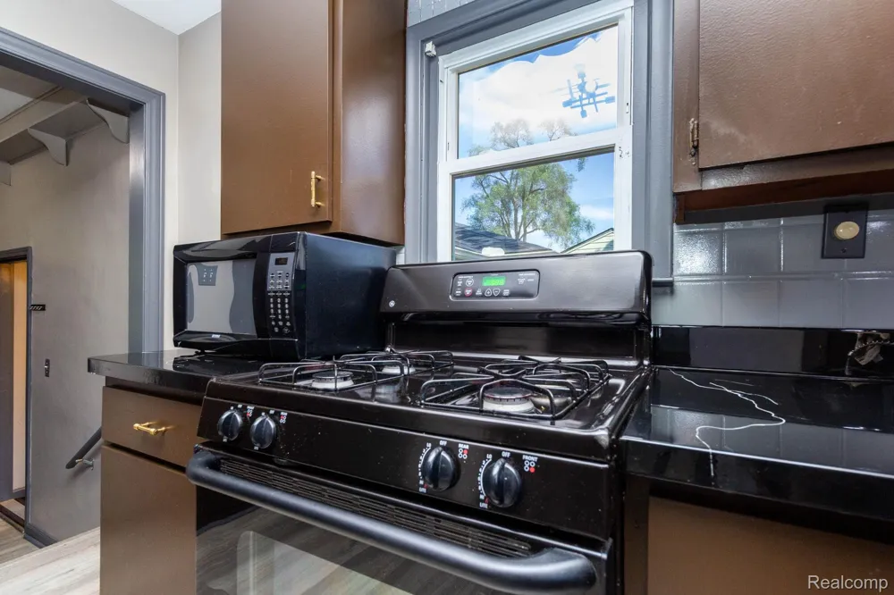 5555 Botsford Avenue Sterling Heights City, MI 48310