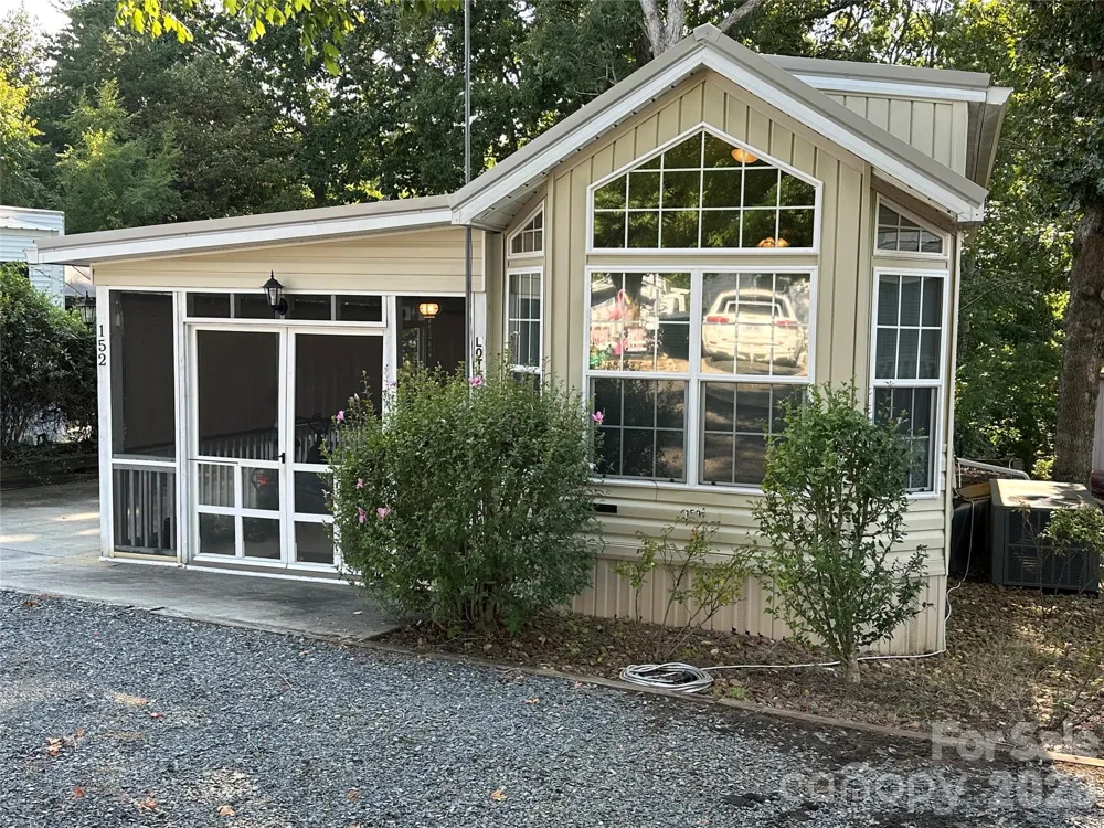 152 Cardinal Drive New London, NC 28127