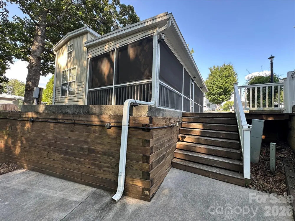152 Cardinal Drive New London, NC 28127