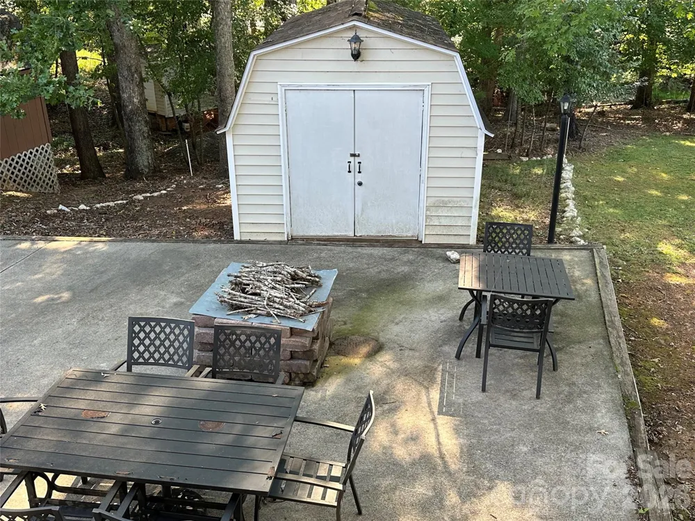 152 Cardinal Drive New London, NC 28127
