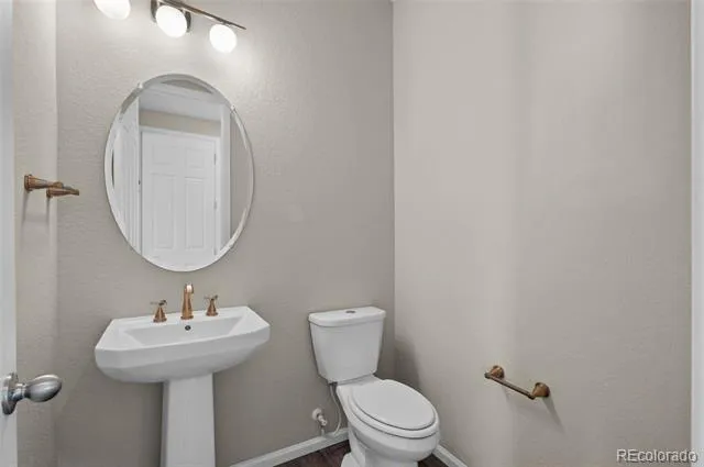 24231 E 40th Avenue Aurora, CO 80019