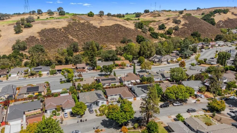 6250 Lillian Way San Jose, CA 95120