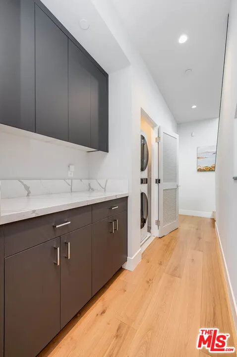 10610 W Kareen Court Toluca Lake, CA 91602