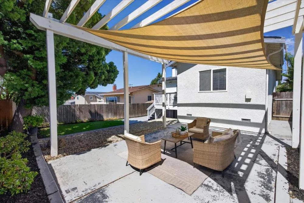 2591 Jacobs Street Hayward, CA 94541