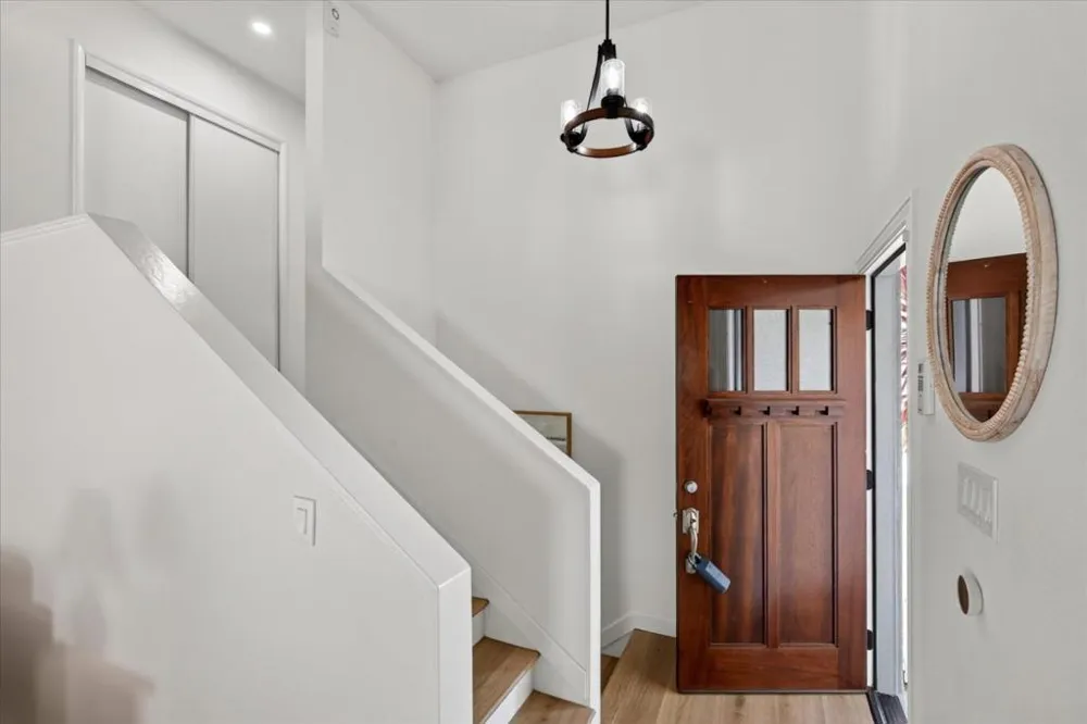 2591 Jacobs Street Hayward, CA 94541