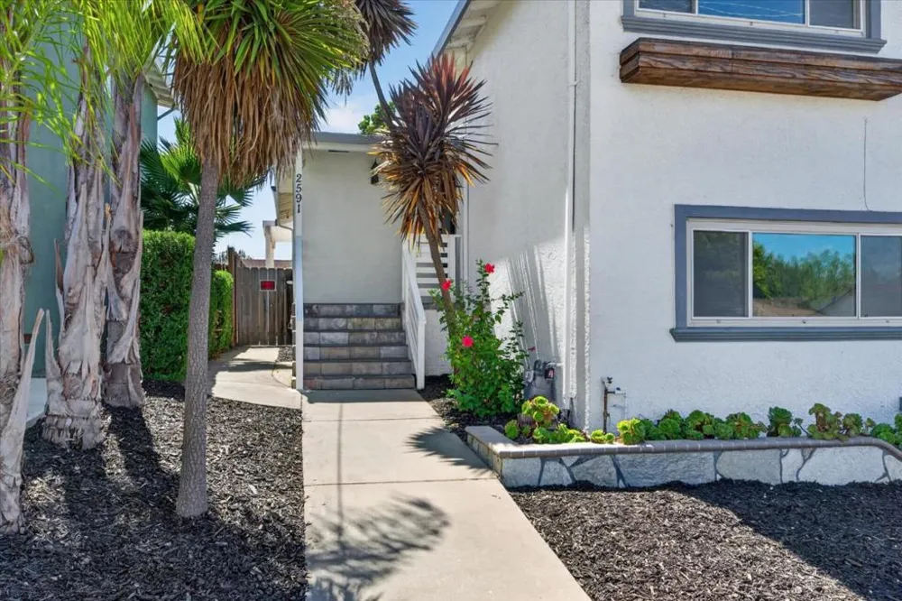 2591 Jacobs Street Hayward, CA 94541