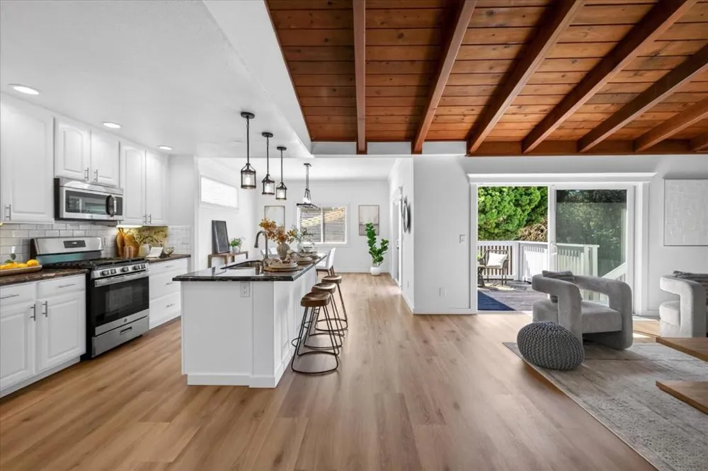 2591 Jacobs Street Hayward, CA 94541