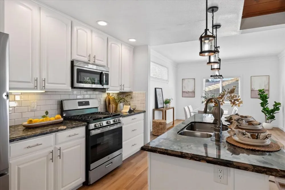 2591 Jacobs Street Hayward, CA 94541