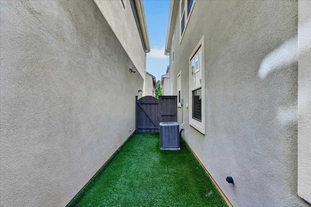 6057 Charlotte Drive San Jose, CA 95123