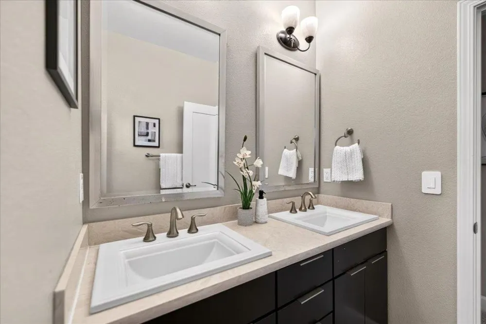 6057 Charlotte Drive San Jose, CA 95123