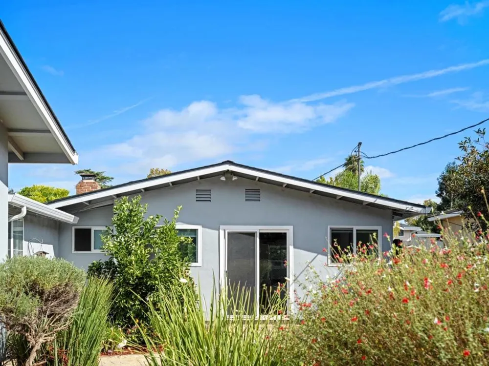 18564 Paseo Tierra Saratoga, CA 95070