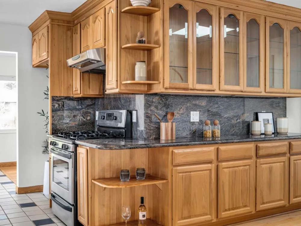 18564 Paseo Tierra Saratoga, CA 95070
