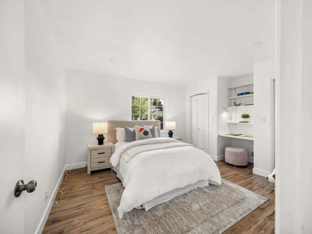 18564 Paseo Tierra Saratoga, CA 95070