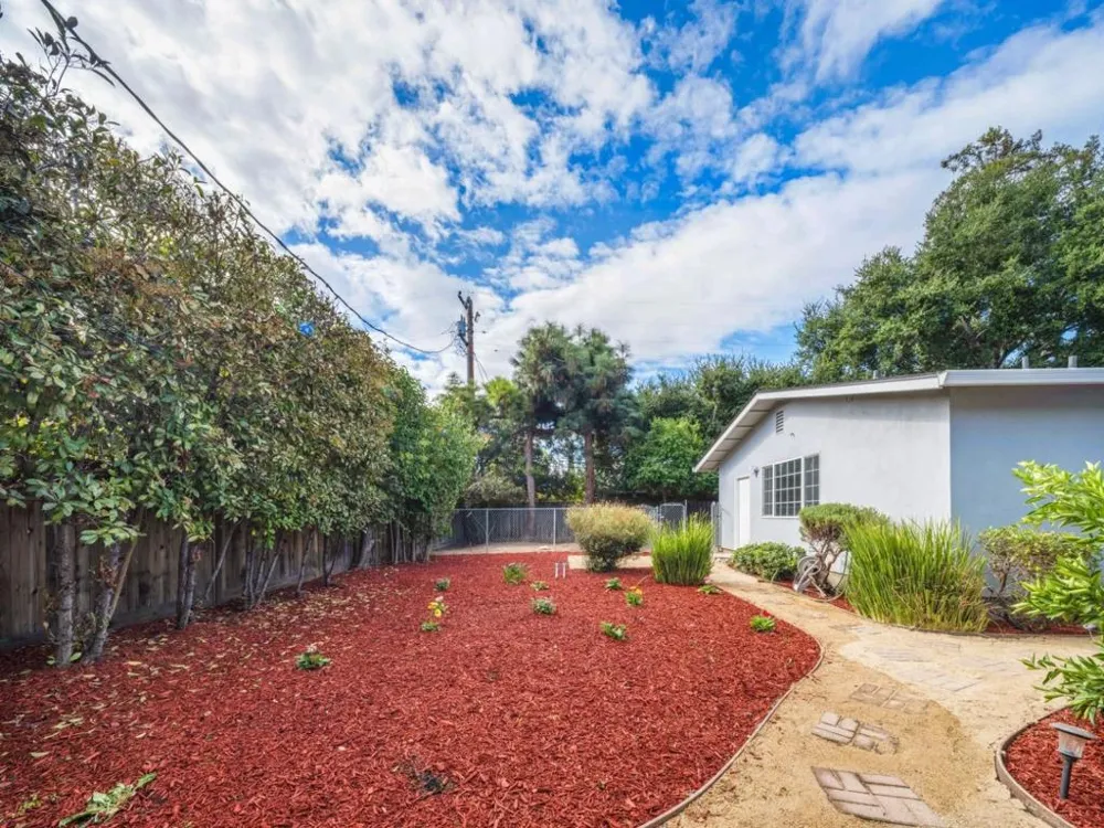 18564 Paseo Tierra Saratoga, CA 95070