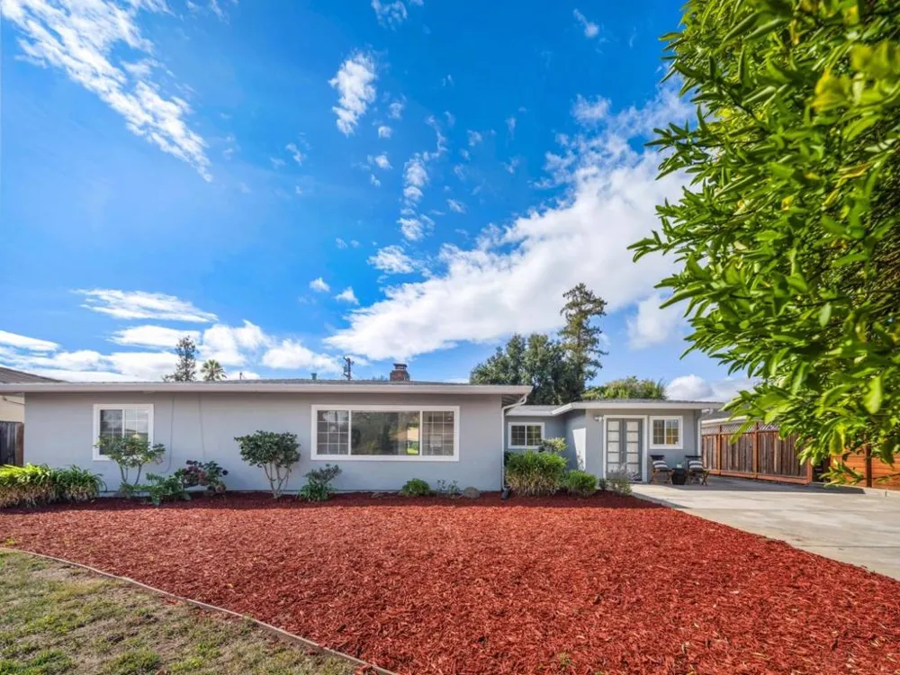 18564 Paseo Tierra Saratoga, CA 95070