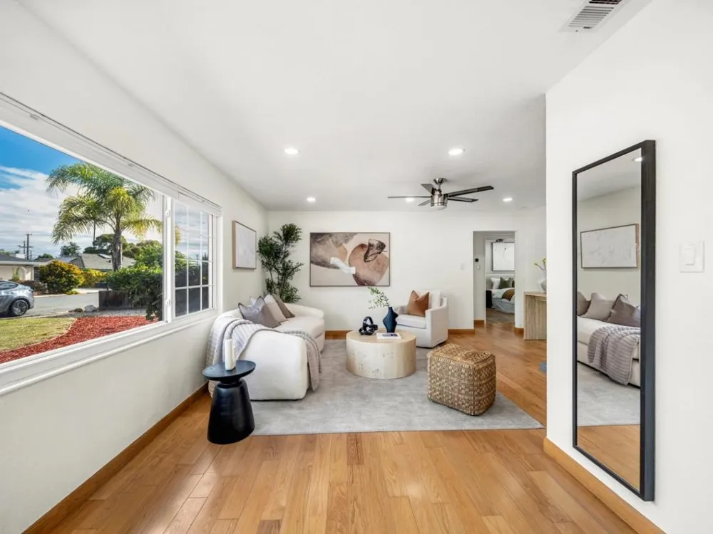 18564 Paseo Tierra Saratoga, CA 95070