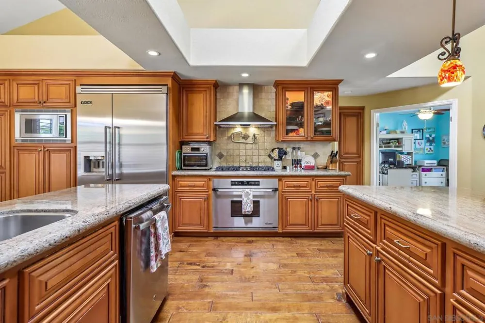 9086 Hunter Pass Alpine, CA 91901