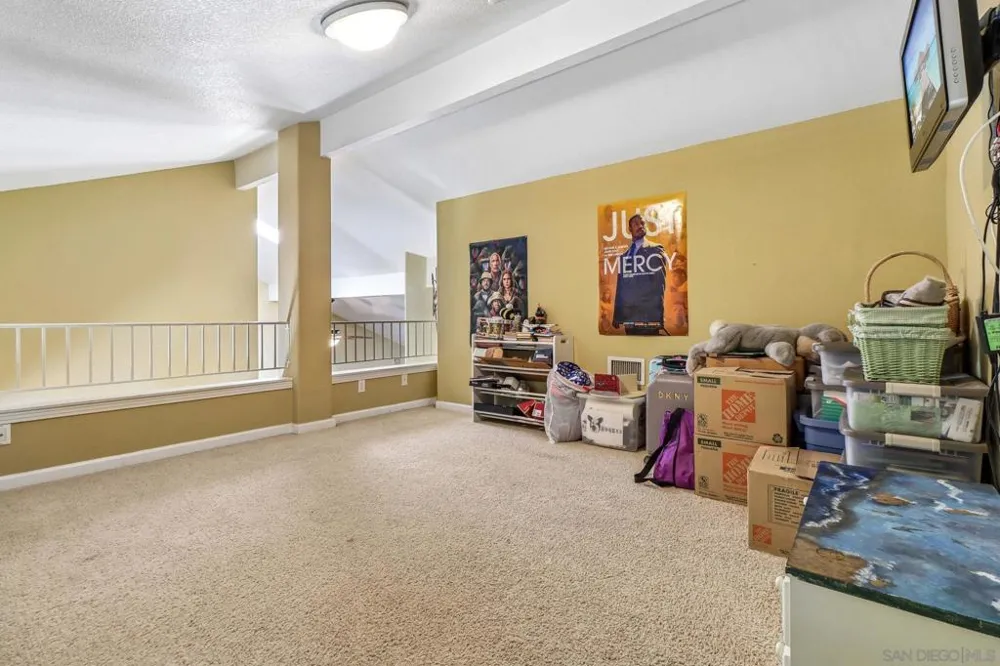 9086 Hunter Pass Alpine, CA 91901