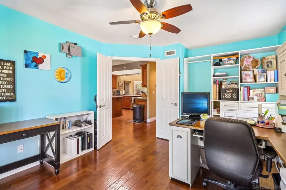 9086 Hunter Pass Alpine, CA 91901