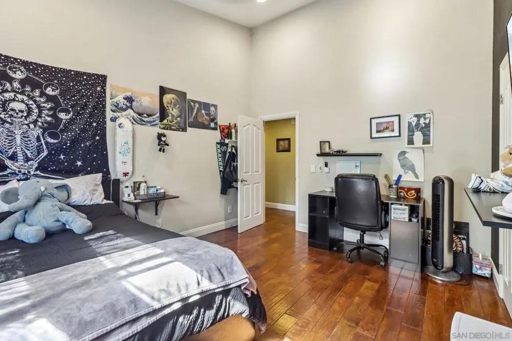 9086 Hunter Pass Alpine, CA 91901