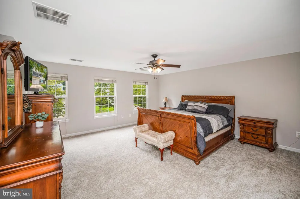 5917 FINCASTLE DRIVE Manassas, VA 20112