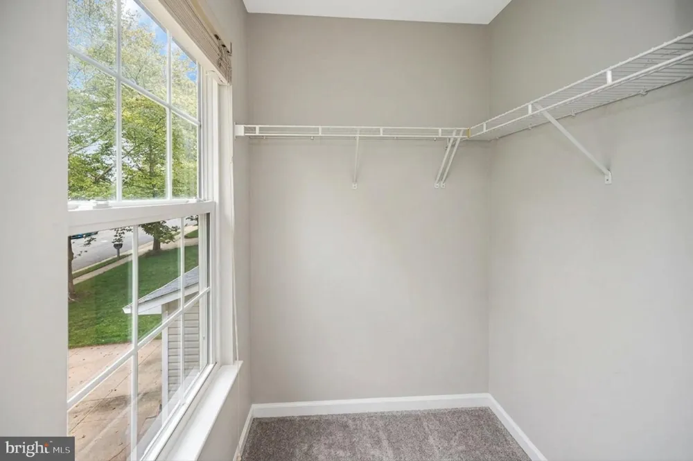 5917 FINCASTLE DRIVE Manassas, VA 20112