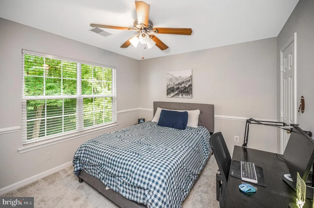 5917 FINCASTLE DRIVE Manassas, VA 20112