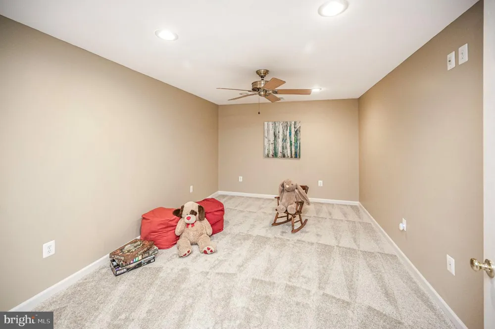 5917 FINCASTLE DRIVE Manassas, VA 20112